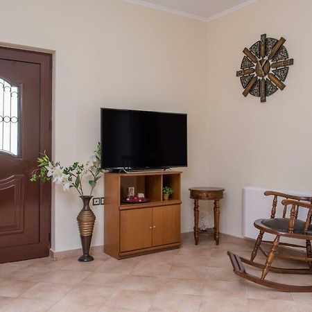 Marika Traditional Home Élos Buitenkant foto